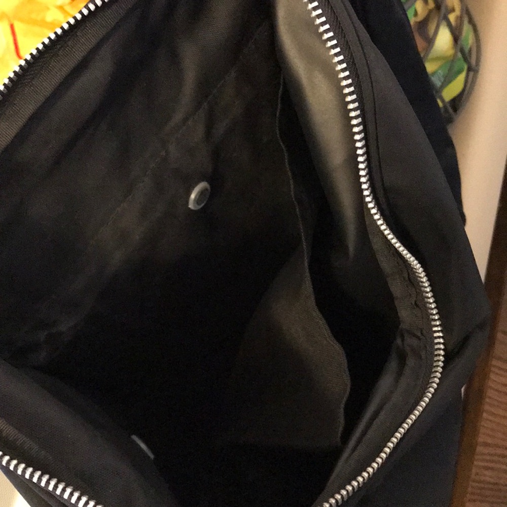 TTC black bag - Picture 3 of 3